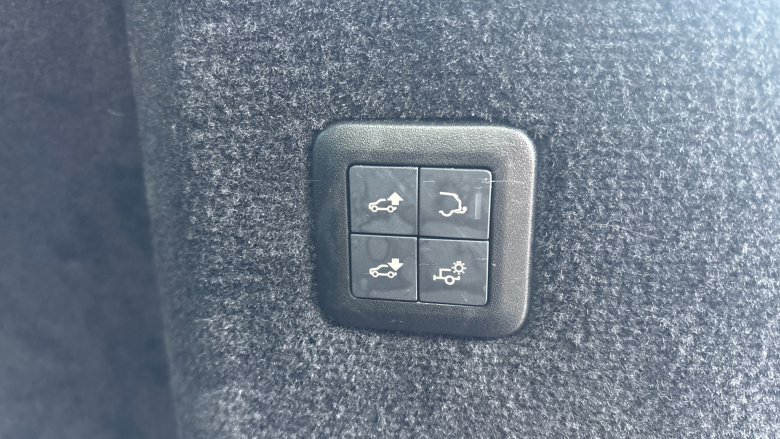 Land Rover Range Rover Sport 3.0 D300 HSE Silver 5dr Auto Diesel Estate